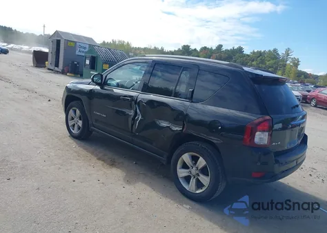 2016 Jeep Compass Latitude z USA, uszkodzony, nr VIN 1C4NJDEBXGD759116
